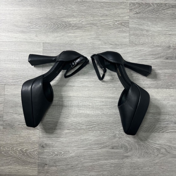 Jenn Ardor Pointed Toe Platform Block High Heels with Ankle Strap, Black - 6.5 - Picture 9 of 13